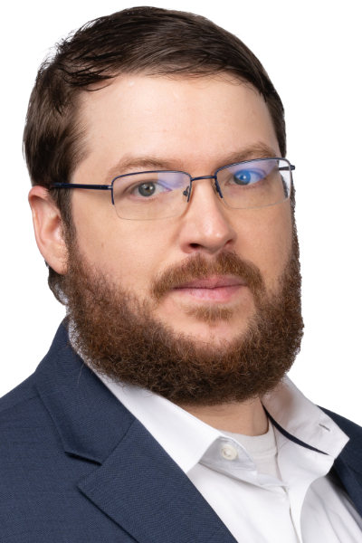 Photograph of Dr. Travis Loof.